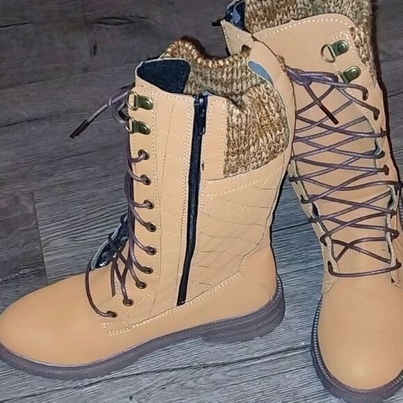 Ladies lace-up boots sz 6.5 - Picture 3 of 16